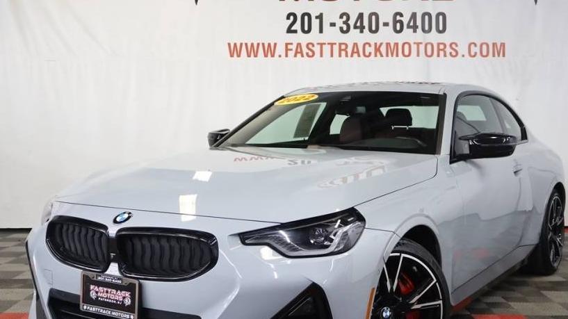 BMW M240I 2022 3MW53CM06N8C64634 image