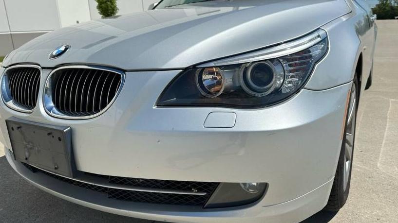 BMW 528I 2010 WBANU5C52AC363699 image