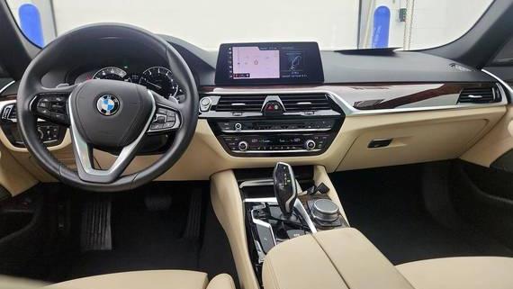 BMW 530I 2019 WBAJA5C55KWW05912 image