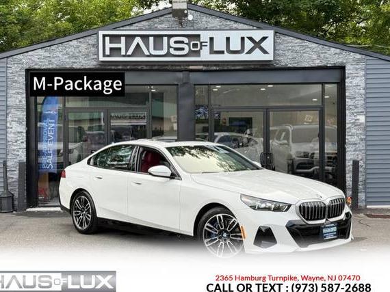 BMW 530I 2024 WBA53FJ05RCP96431 image