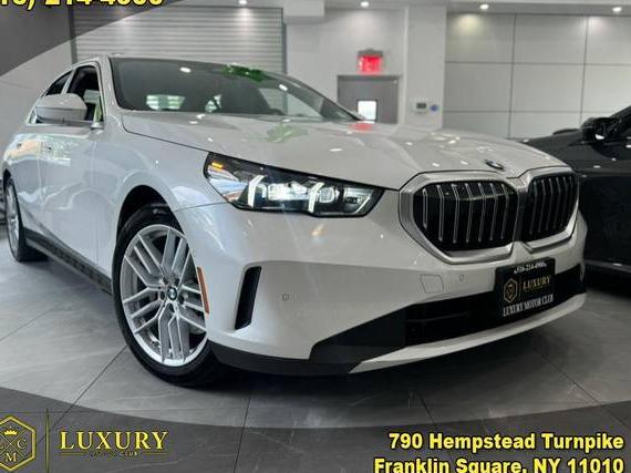BMW 530I 2024 WBA53FJ01RCS52282 image