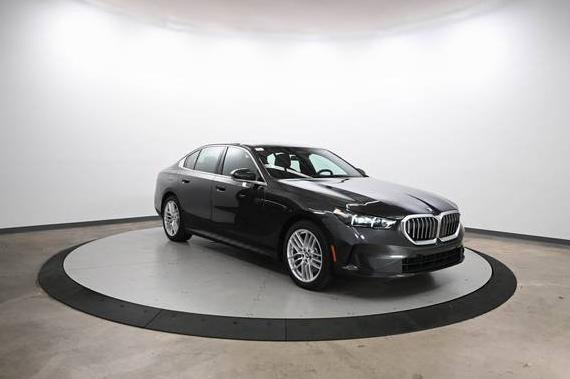 BMW 530I 2025 WBA53FJ09SCU11300 image