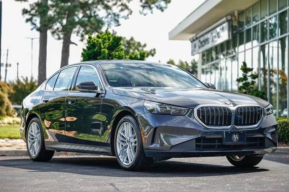 BMW 530I 2025 WBA53FJ03SCT27070 image