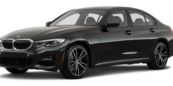 BMW 330E 2023 3MW39FF04P8C82041 image