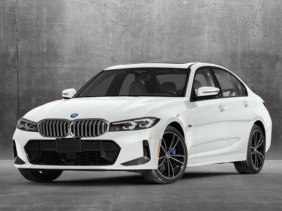 BMW 330E 2023 3MW39FF00P8C80416 image