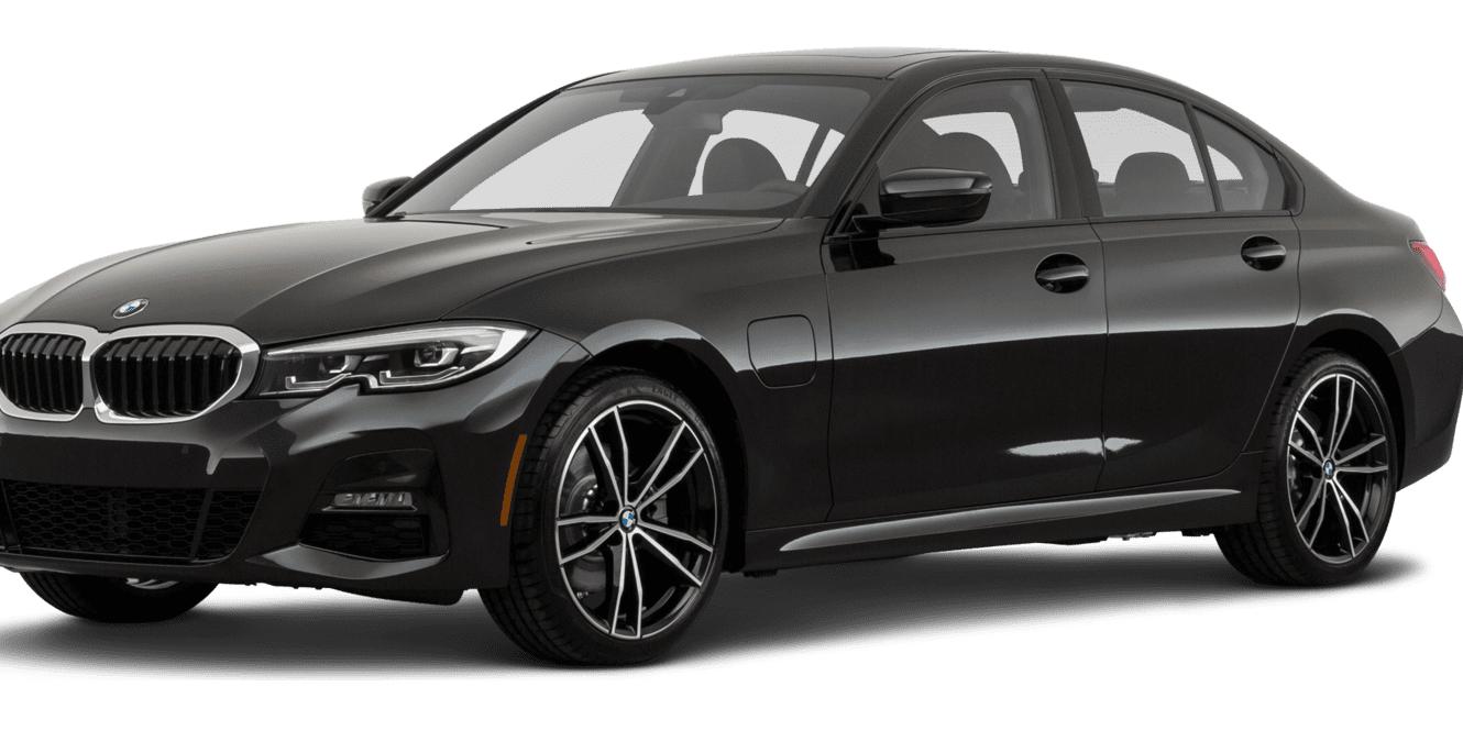 BMW 330E 2023 3MW39FF05P8D00272 image