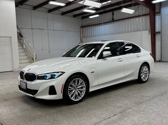 BMW 330E 2023 3MW39FF0XP8D00686 image