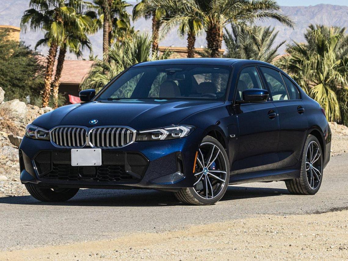 BMW 330E 2023 3MW39FF00P8D00776 image