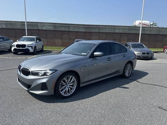 BMW 330E 2023 3MW39FS03P8D45636 image