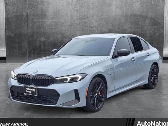 BMW 330E 2023 3MW39FF09P8C97618 image