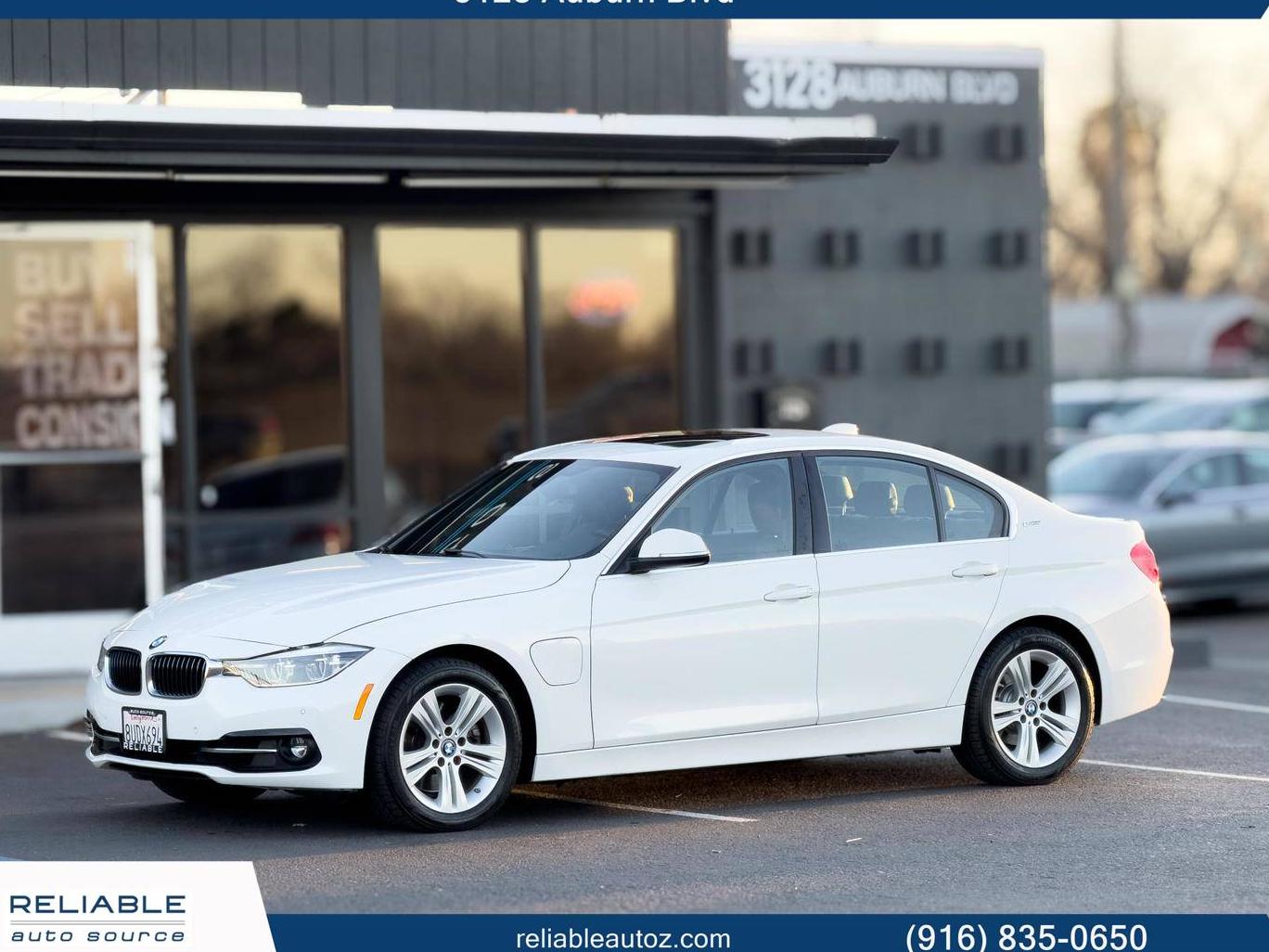 BMW 330E 2017 WBA8E1C36HA159155 image