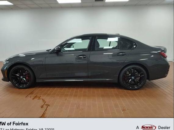BMW 330E 2024 3MW39FS08R8E36419 image