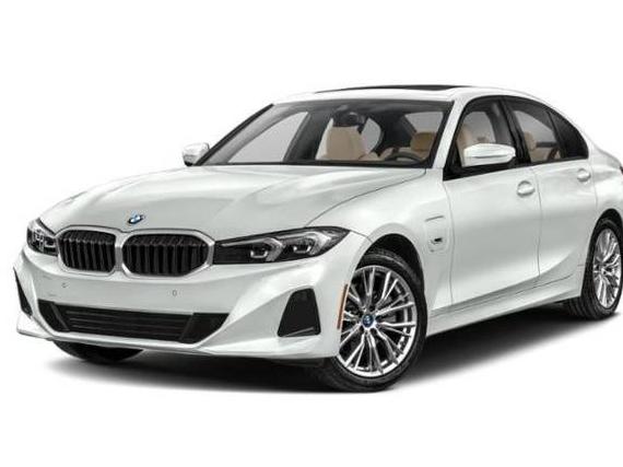BMW 330E 2024 3MW39FF06R8E32752 image