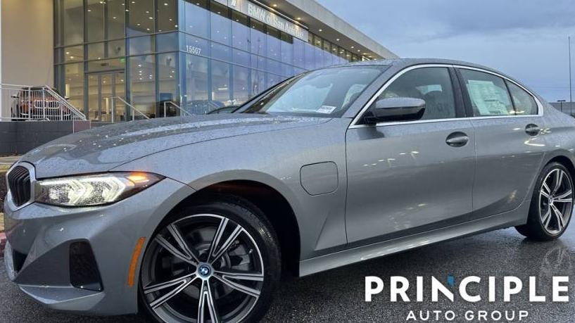 BMW 330E 2024 3MW39FF01R8E29919 image