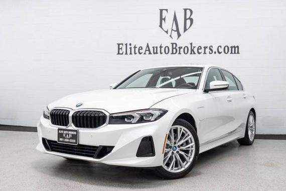BMW 330E 2024 3MW39FF04R8E66737 image