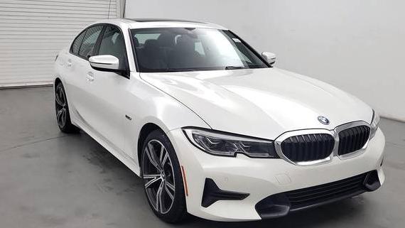 BMW 330E 2022 3MW5P7J09N8C40196 image