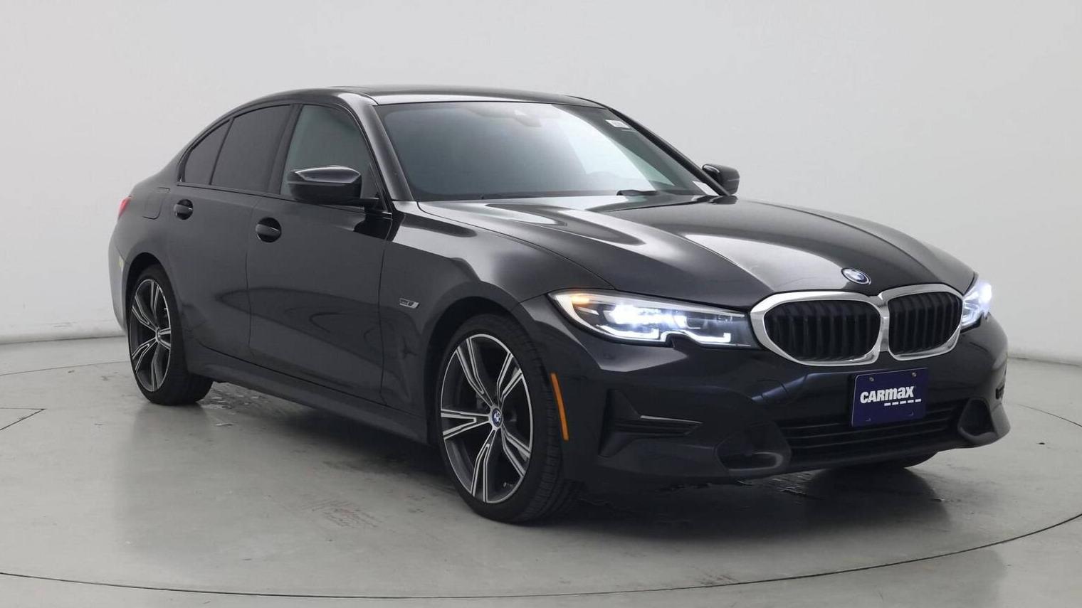BMW 330E 2022 3MW5P7J01N8C68025 image