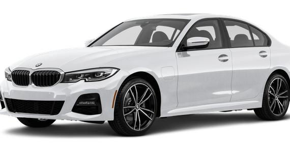BMW 330E 2022 3MW5P7J05N8C68738 image