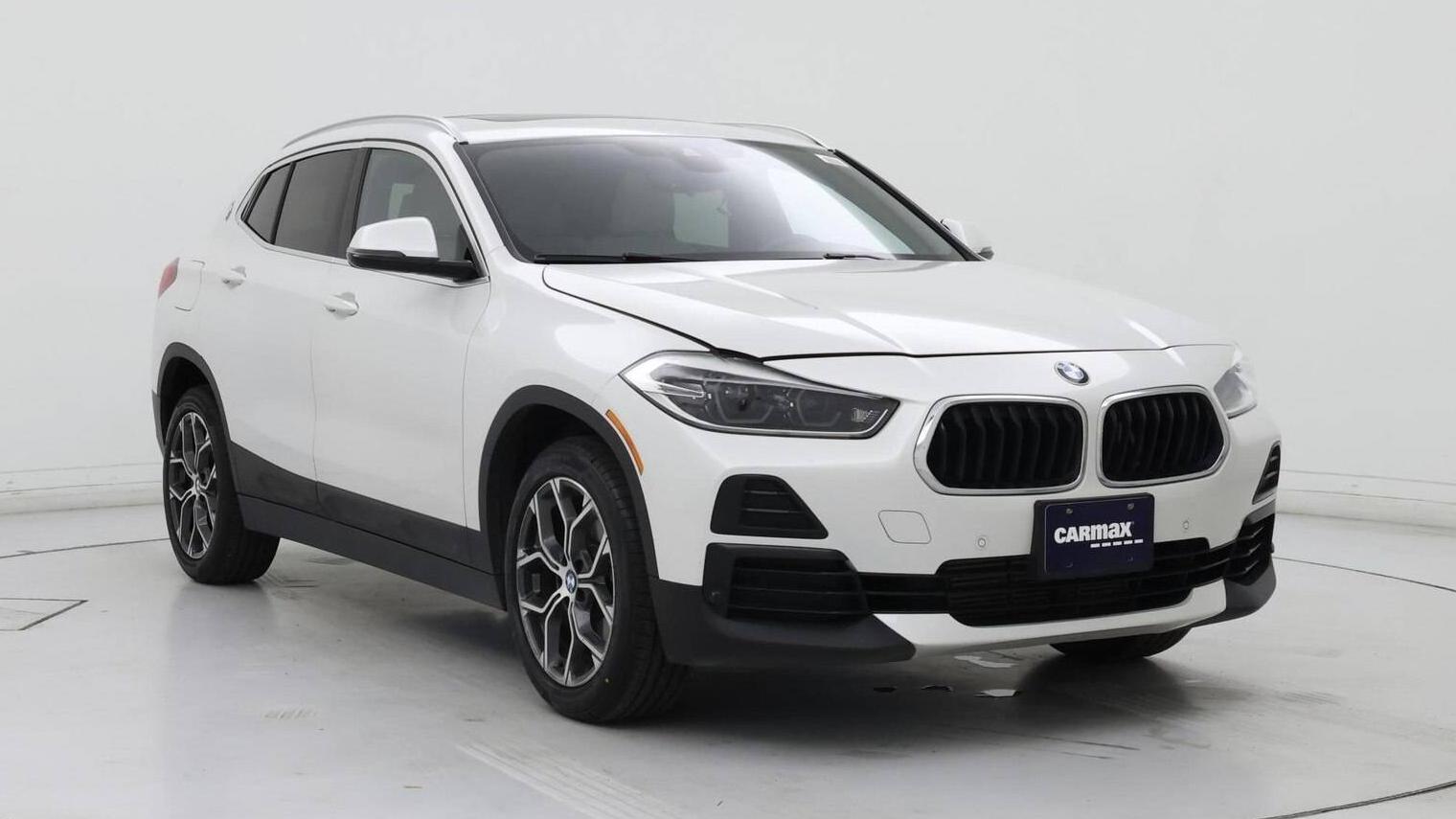 BMW X2 2023 WBXYH9C02P5V65877 image