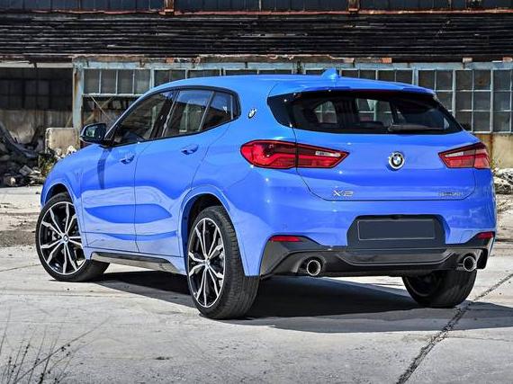 BMW X2 2018 WBXYJ3C32JEJ81620 image