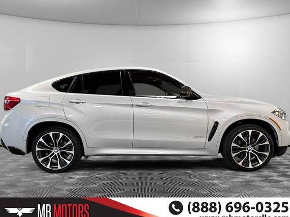 BMW X6 2018 5UXKU6C58J0W38942 image