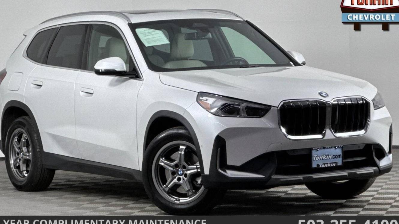 BMW X1 2023 WBX73EF0XP5W40646 image