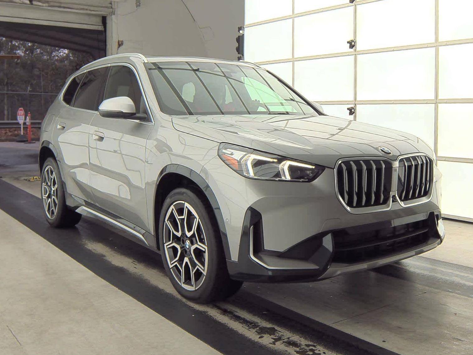 BMW X1 2023 WBX73EF03P5X76245 image