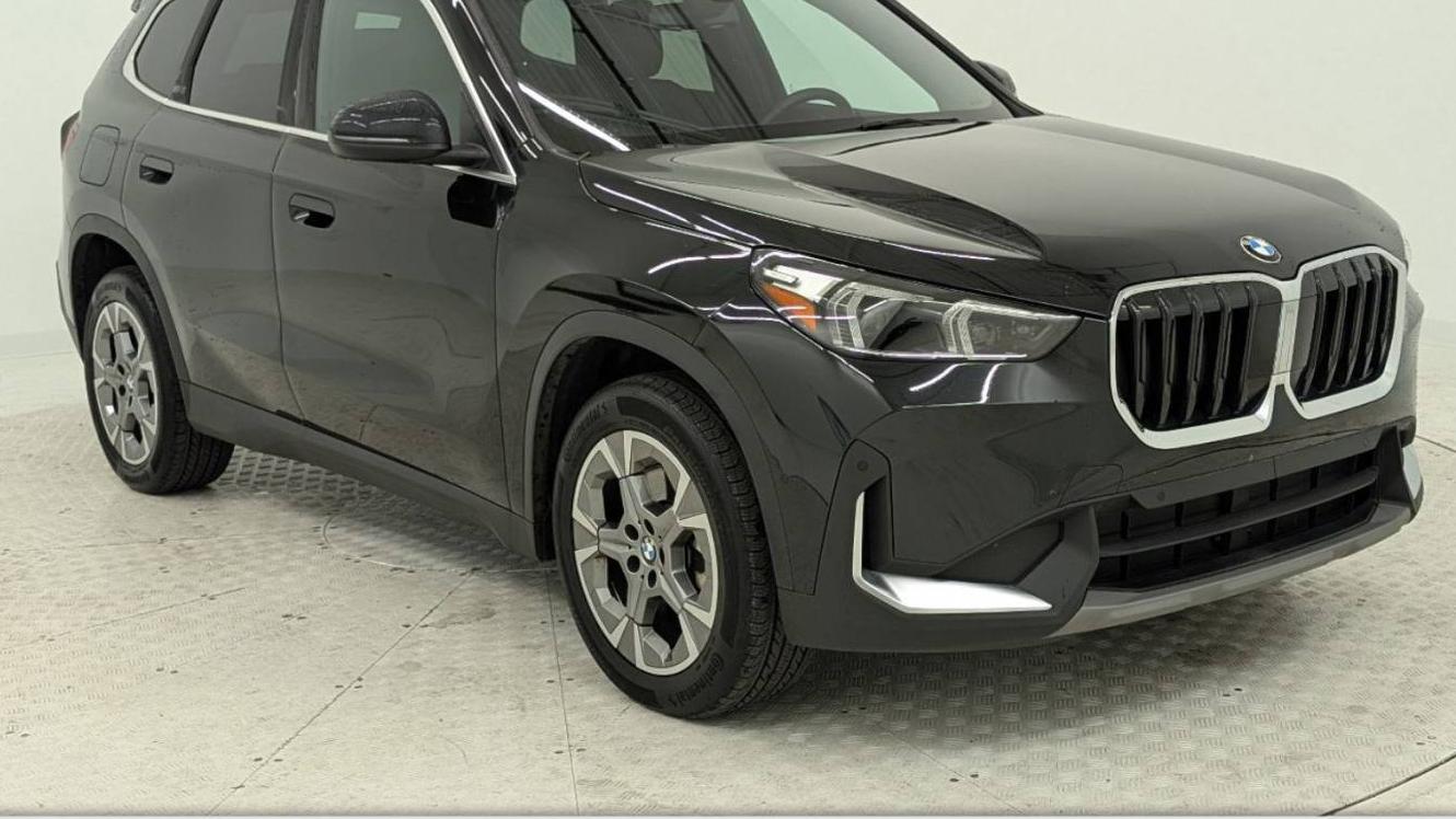 BMW X1 2023 WBX73EF04P5X55307 image