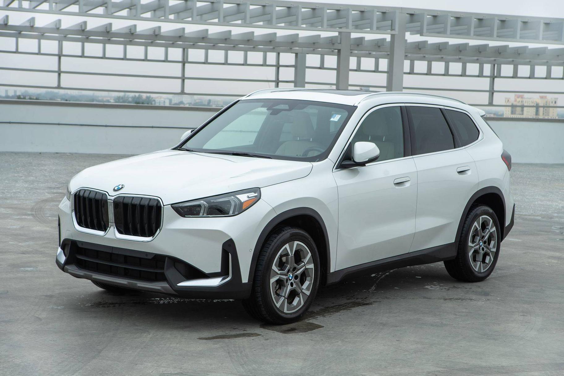 BMW X1 2023 WBX73EF00P5X65896 image