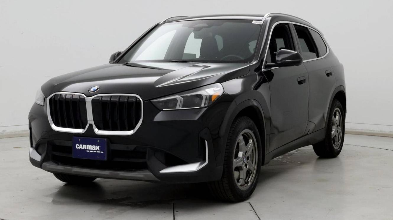 BMW X1 2023 WBX73EF07P5W02405 image