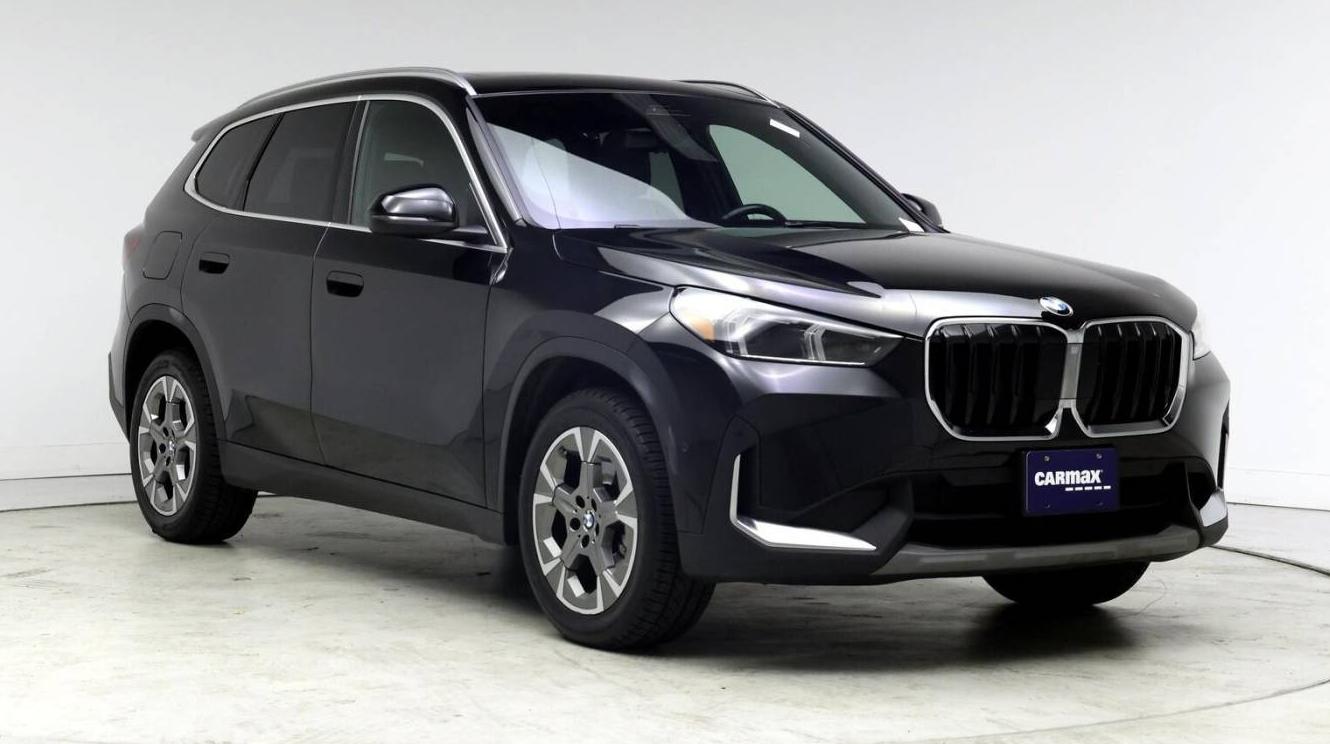 BMW X1 2023 WBX73EF04P5X66341 image