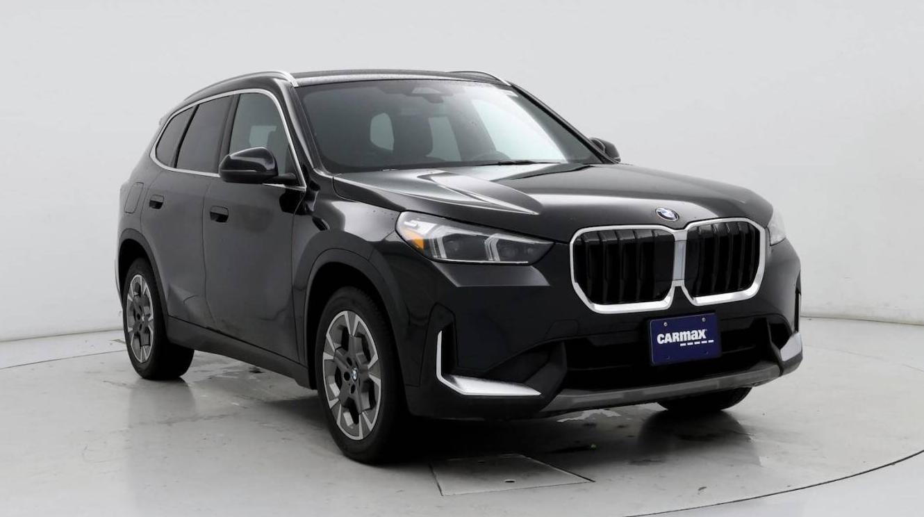 BMW X1 2023 WBX73EF0XP5X66604 image