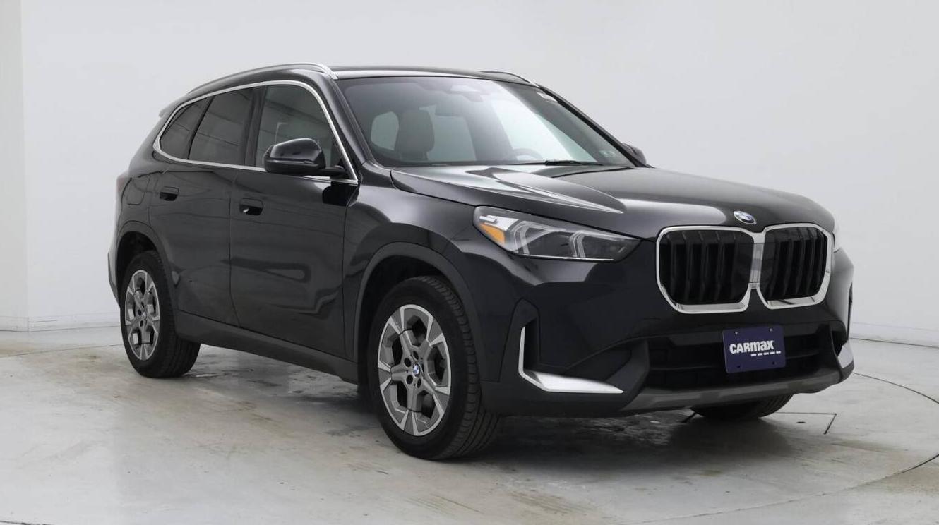 BMW X1 2023 WBX73EF08P5W42329 image