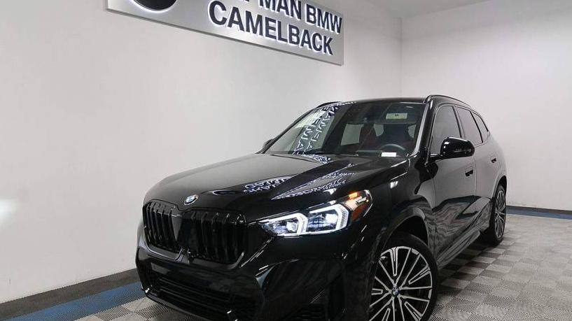 BMW X1 2023 WBX73EF08P5X48022 image