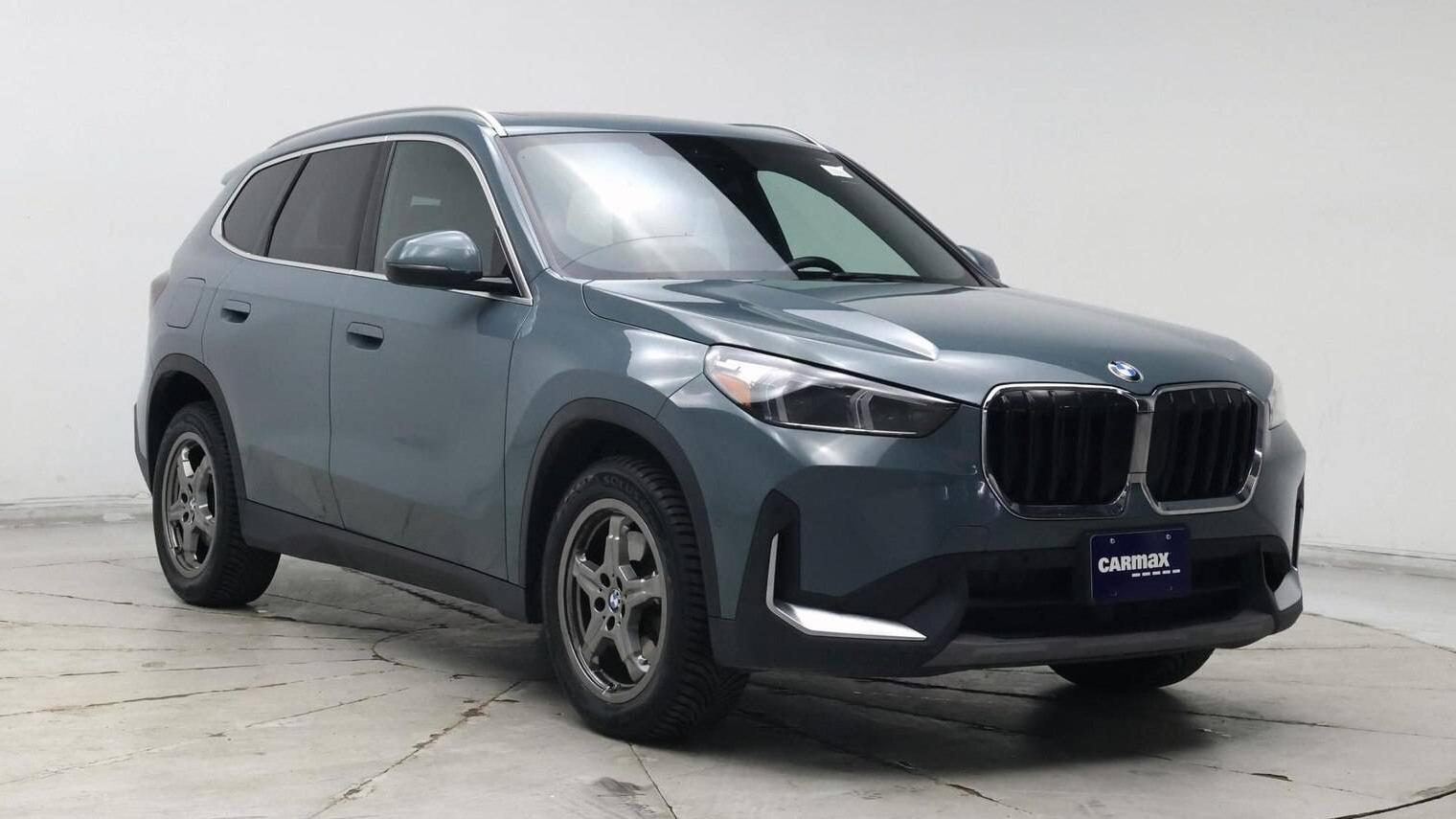 BMW X1 2023 WBX73EF04P5W33594 image