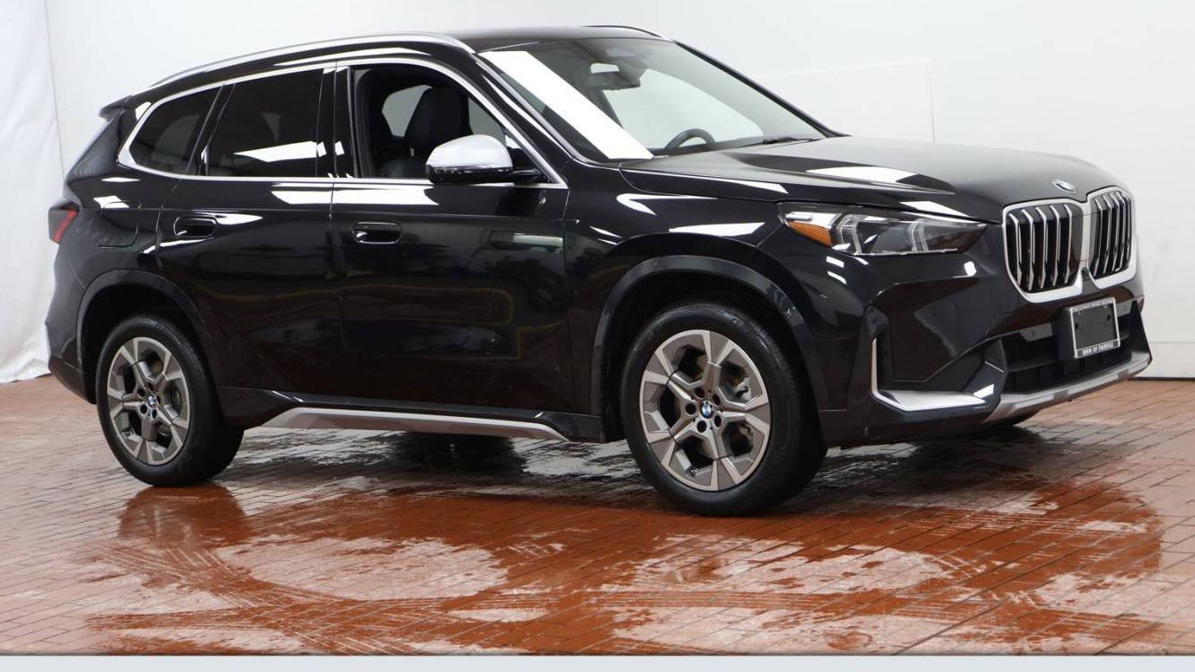 BMW X1 2023 WBX73EF08P5V85954 image