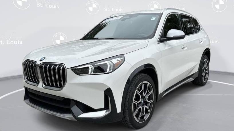 BMW X1 2023 WBX73EF05P5X61875 image