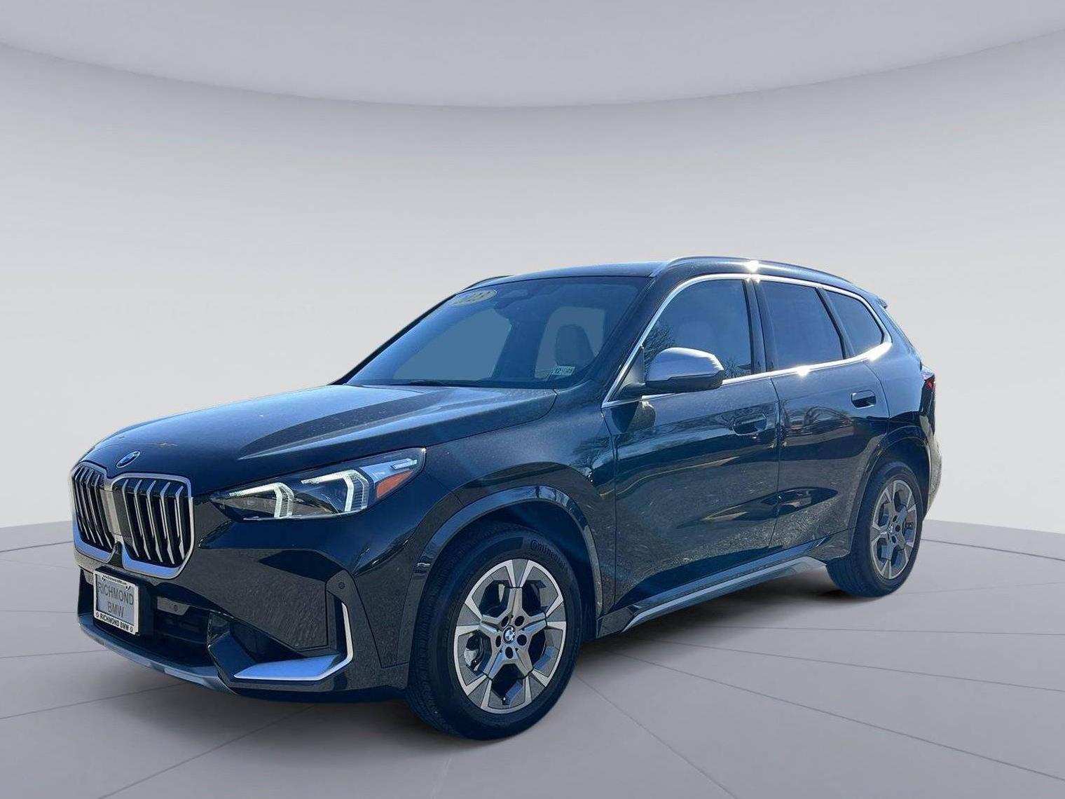 BMW X1 2023 WBX73EF04P5X50608 image