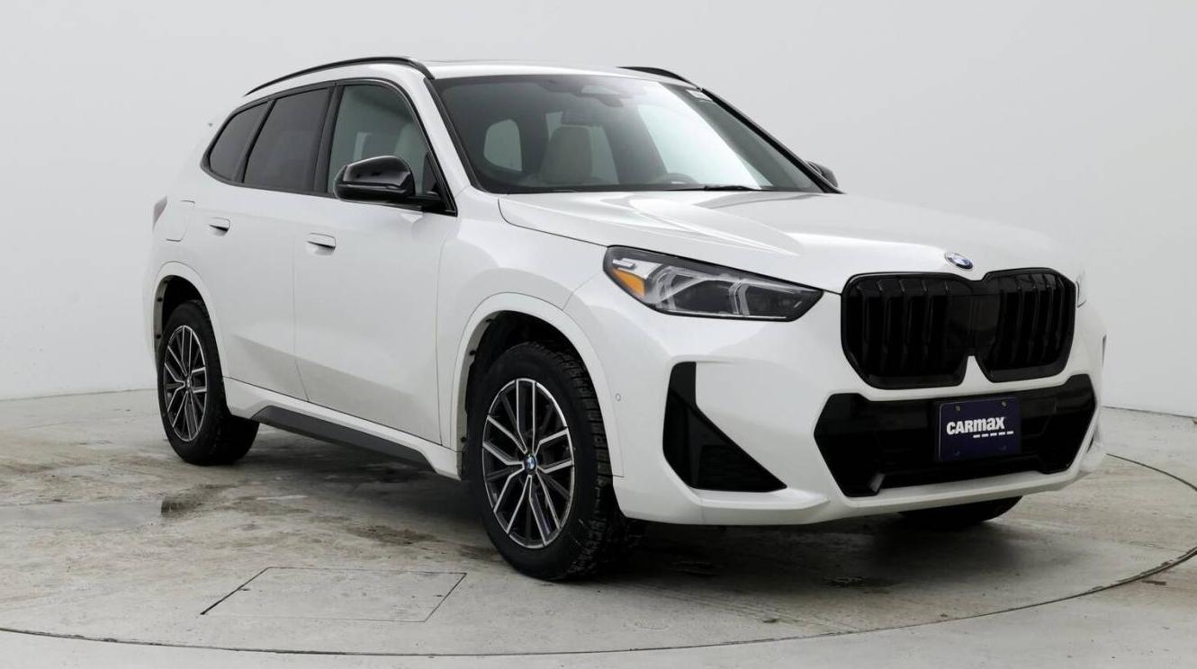 BMW X1 2023 WBX73EF0XP5X05303 image