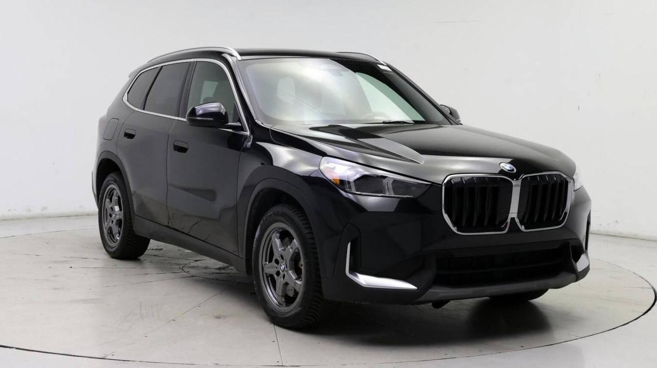 BMW X1 2023 WBX73EF08P5V93715 image