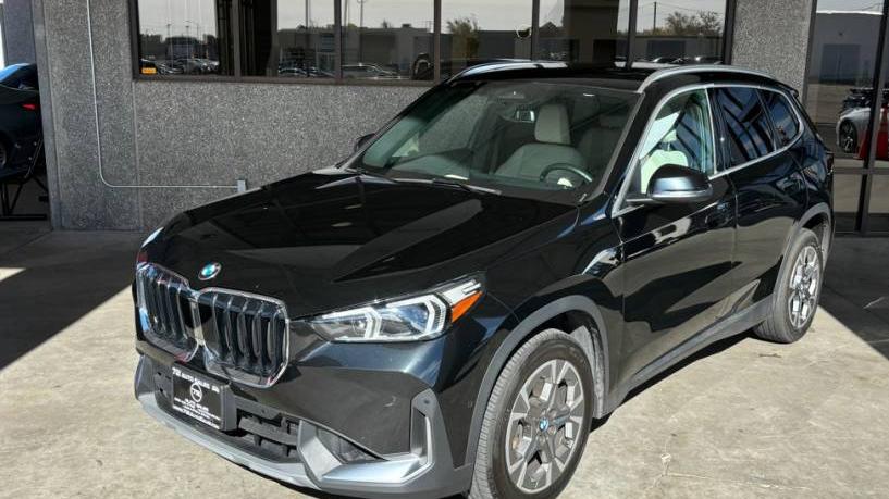 BMW X1 2023 WBX73EF07P5X65992 image