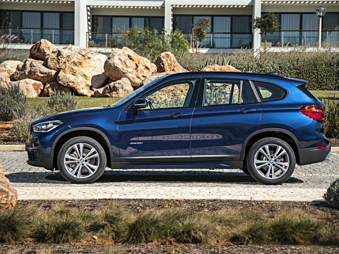 BMW X1 2016 WBXHT3C34G5E52067 image