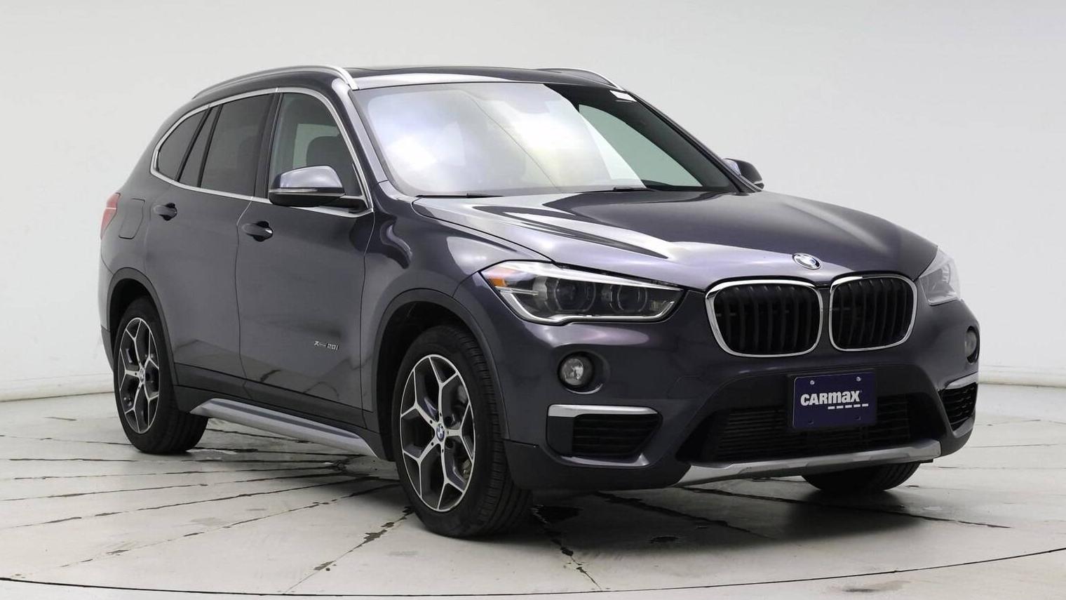 BMW X1 2016 WBXHT3C34G5E55194 image