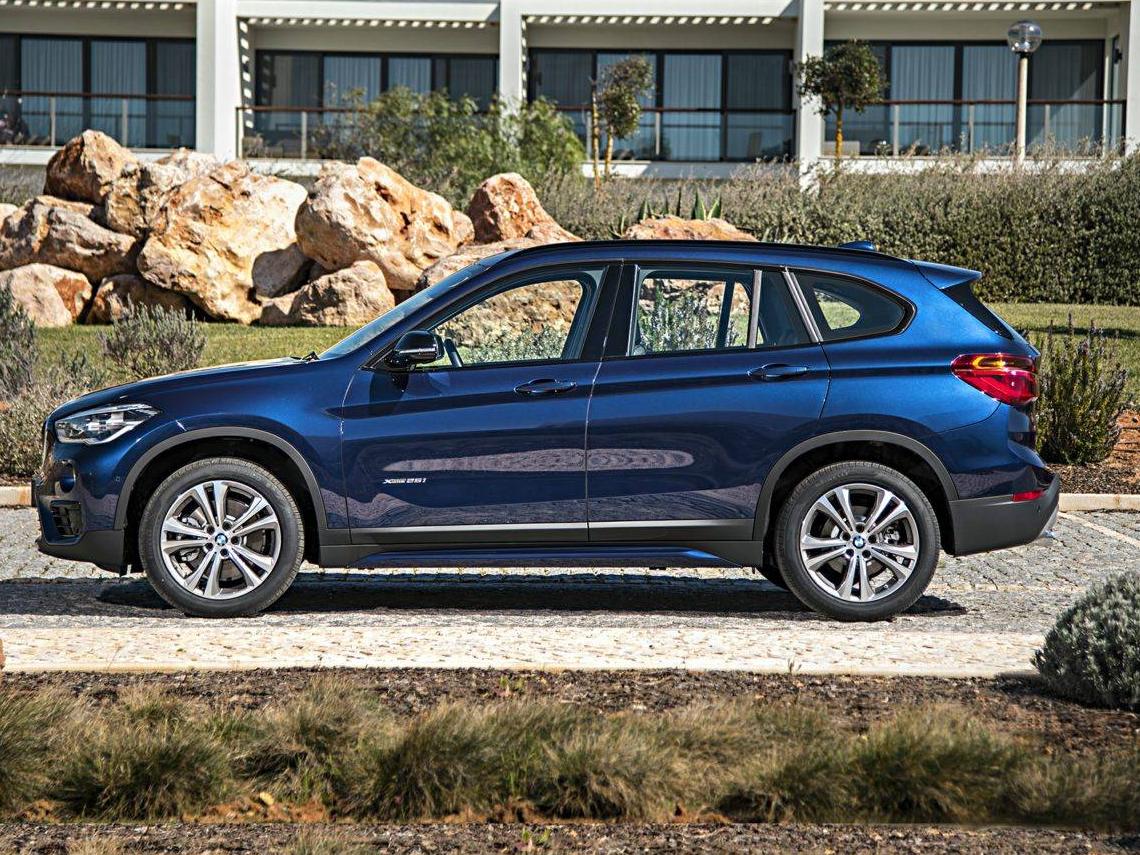 BMW X1 2016 WBXHT3C39G5E56700 image