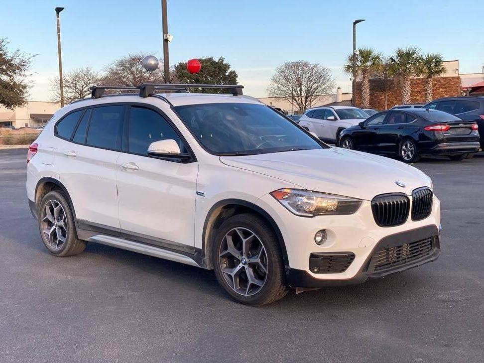 BMW X1 2019 WBXHU7C5XK5L12018 image