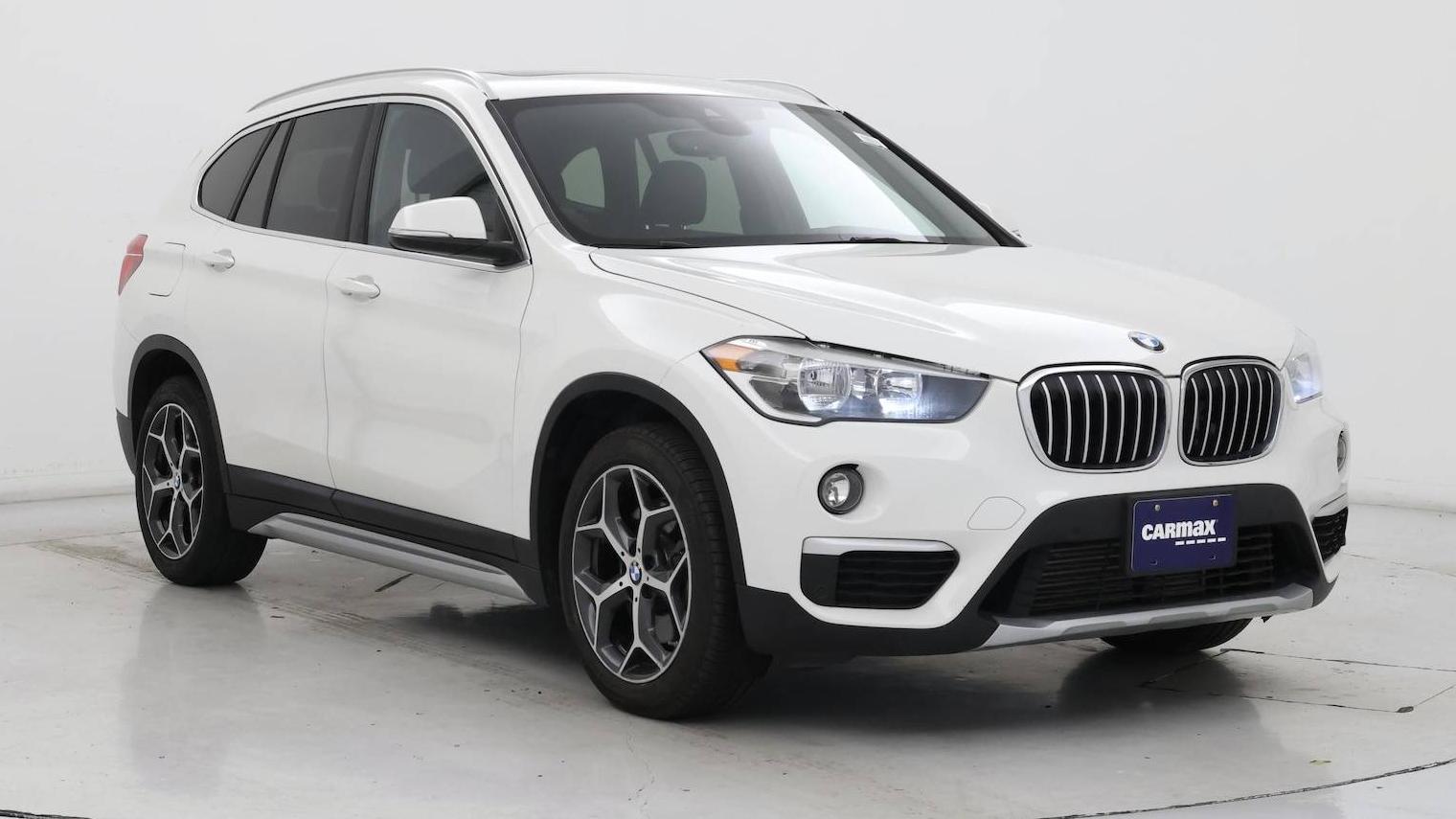 BMW X1 2019 WBXHT3C51K5L36140 image