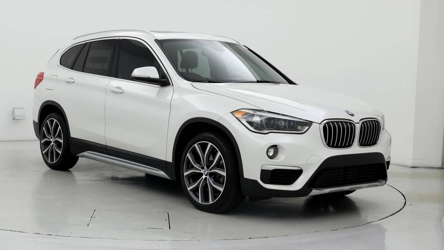 BMW X1 2019 WBXHU7C55K3H45373 image