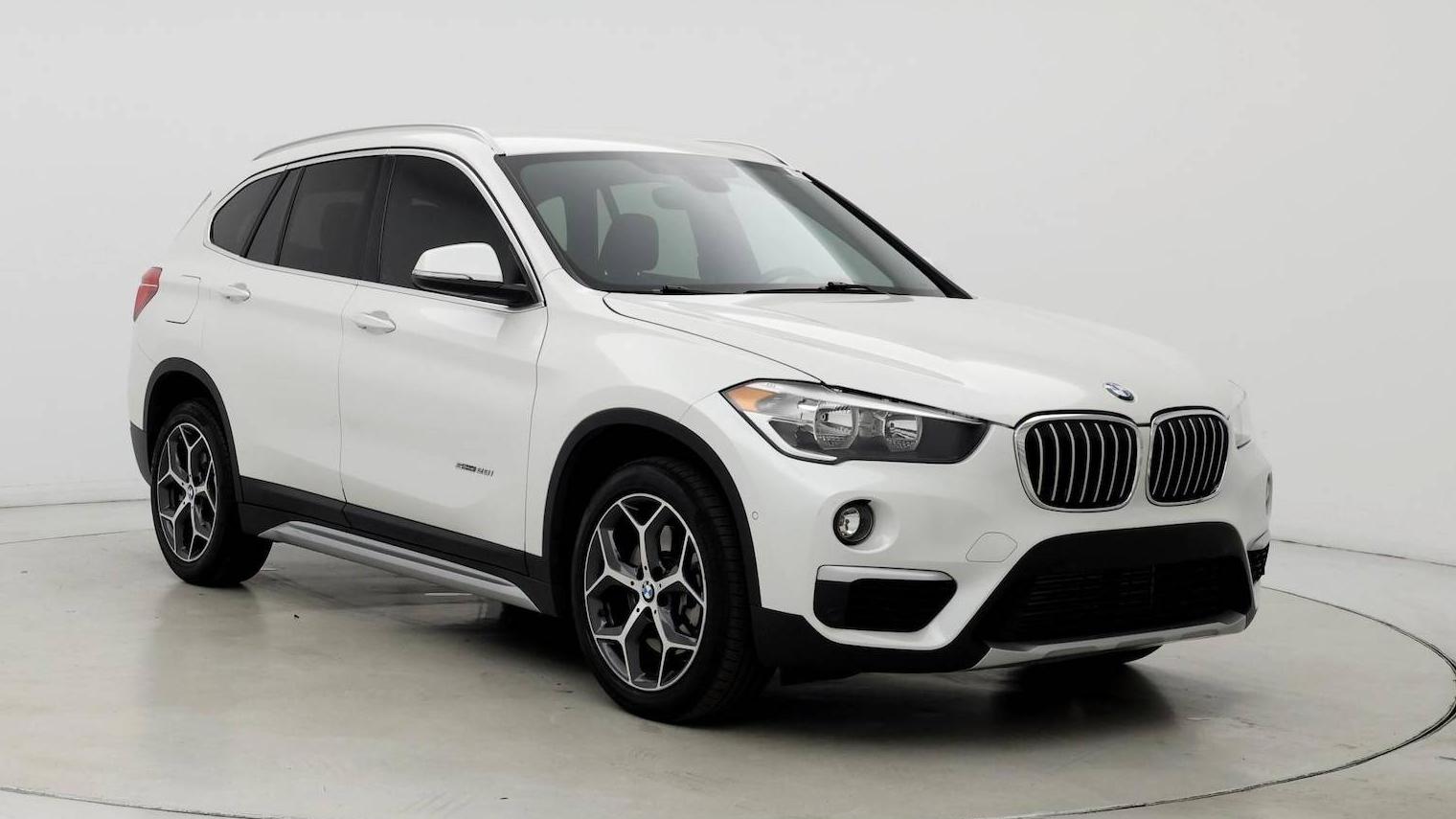 BMW X1 2018 WBXHU7C34J5H42305 image