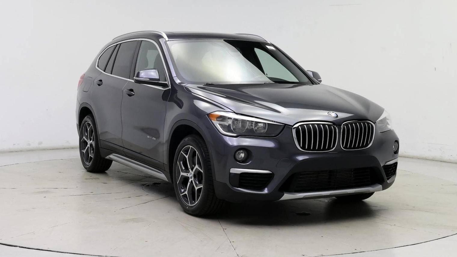 BMW X1 2018 WBXHU7C30J5H43029 image