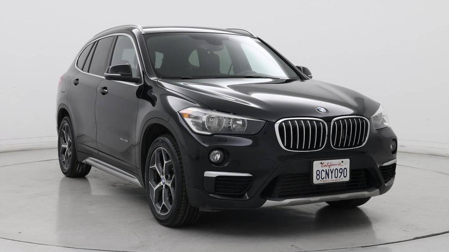 BMW X1 2018 WBXHT3Z3XJ4A66600 image